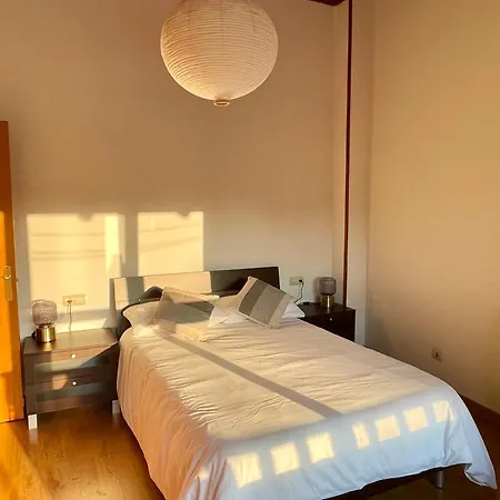 La Santina Y Su Balcon Apartamento